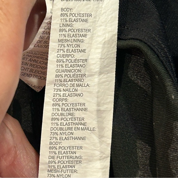 NWOT Fabletics On-The-Go Medium Impact Sports Bra 1X (16/18) - Picture 10 of 12